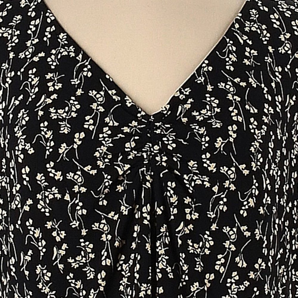 Halogen Short Sleeve Top Black Floral V Neck Ruched Size Large - Picture 5 of 5